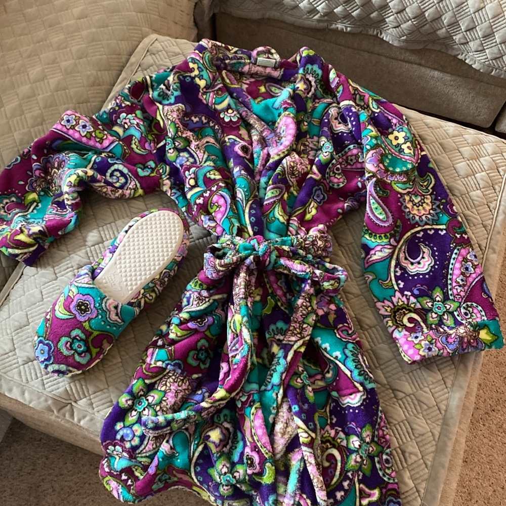 Vera Bradley Paisley Robe and Slippers